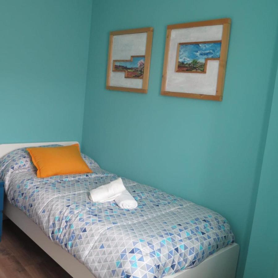 Apartamentos Turisticos Las 3 Golondrinas Penafiel Ngoại thất bức ảnh