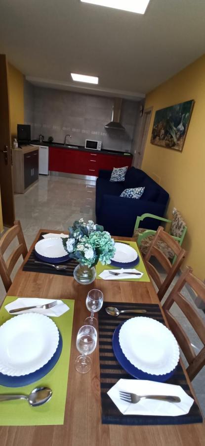Apartamentos Turisticos Las 3 Golondrinas Penafiel Ngoại thất bức ảnh