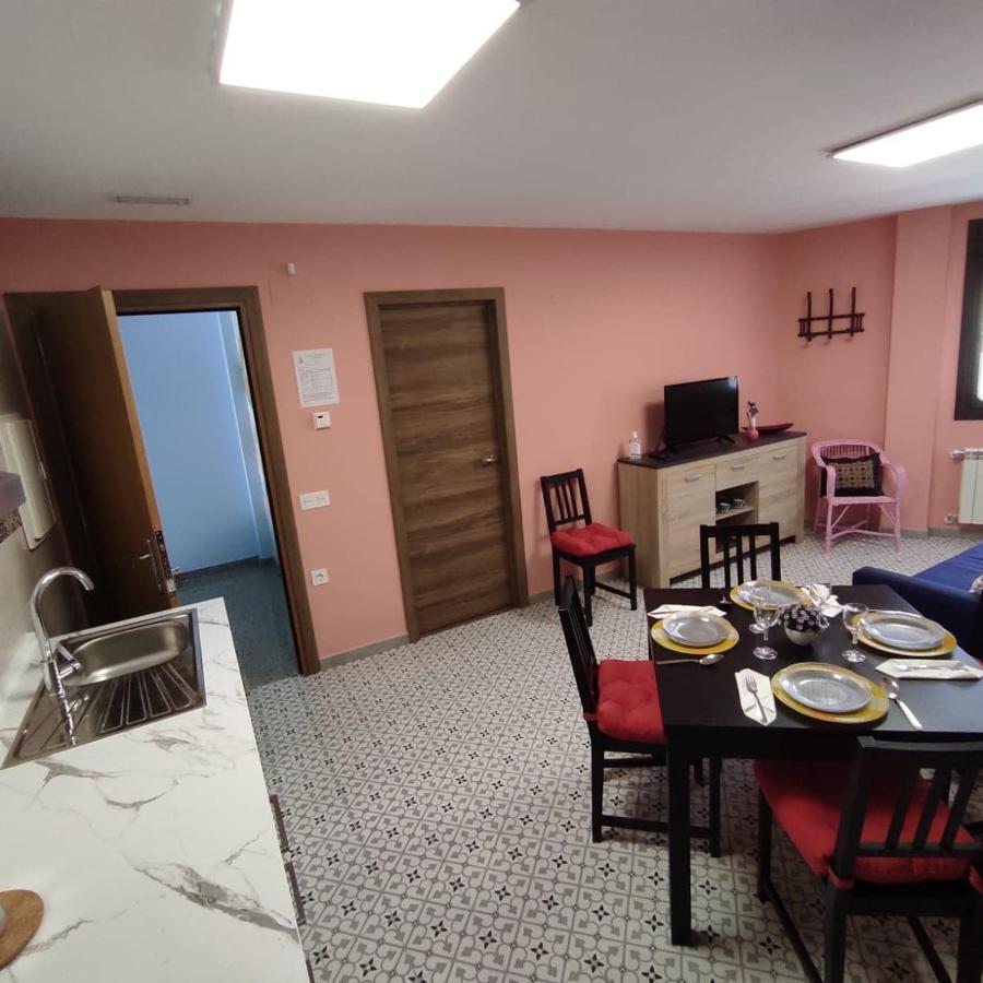 Apartamentos Turisticos Las 3 Golondrinas Penafiel Ngoại thất bức ảnh
