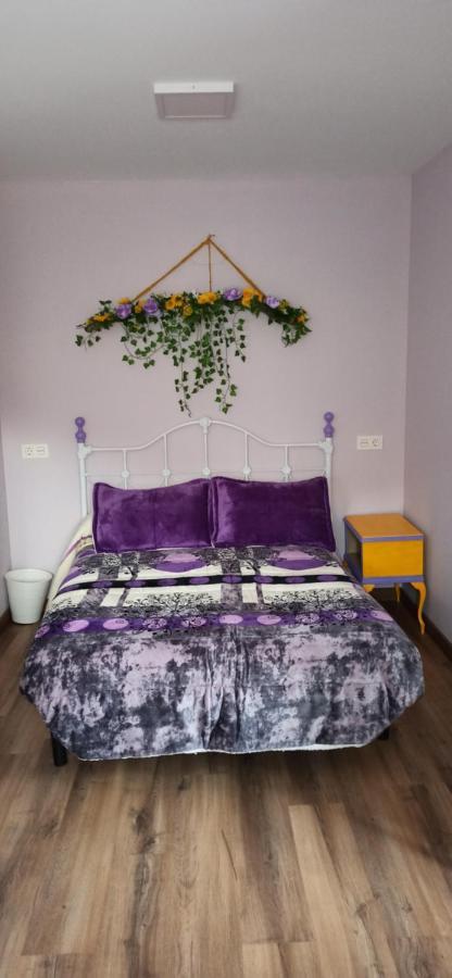 Apartamentos Turisticos Las 3 Golondrinas Penafiel Ngoại thất bức ảnh